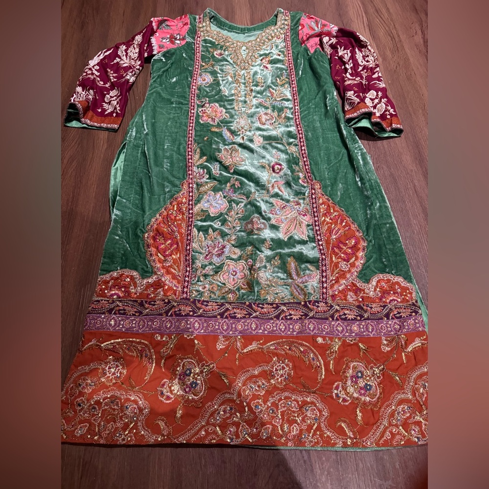 Elegant Multicolor Women's Accessory by Khastarz - Picture 4 of 10